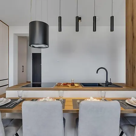 Easy Times 2 - Exklusiv Makarska