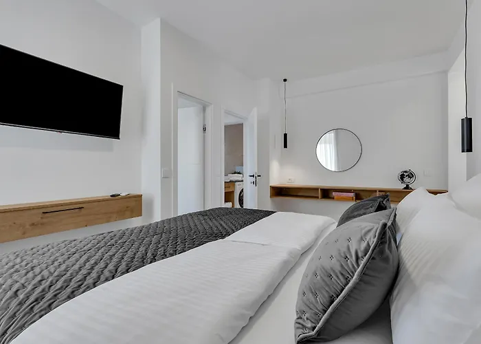 Easy Times 2 - Exklusiv Makarska