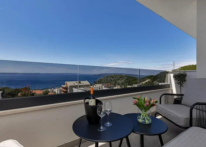 Easy Times 2 - Exklusiv * Makarska